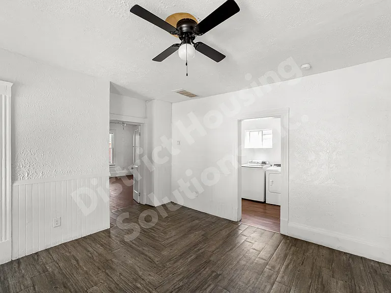 8302 Sowinski Ave — Photo 7