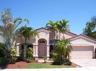 1664 E Harmony Lake Cir, Davie, FL 33324