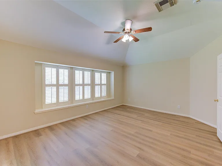 21930 Shady Heath Ln — Photo 37
