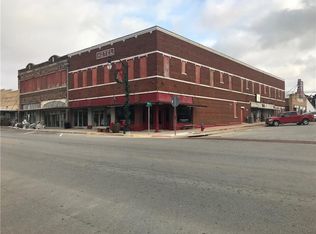 300 Clay St, Nocona, TX 76255