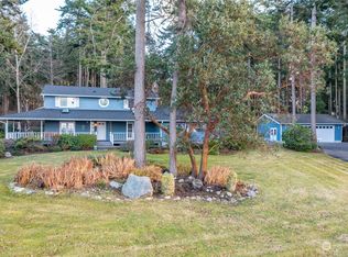 1674 Fern Pl, Oak Harbor, WA 98277