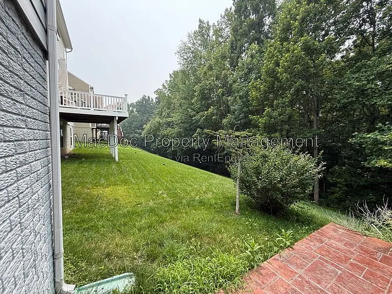 1404 Graham Dr — Photo 93
