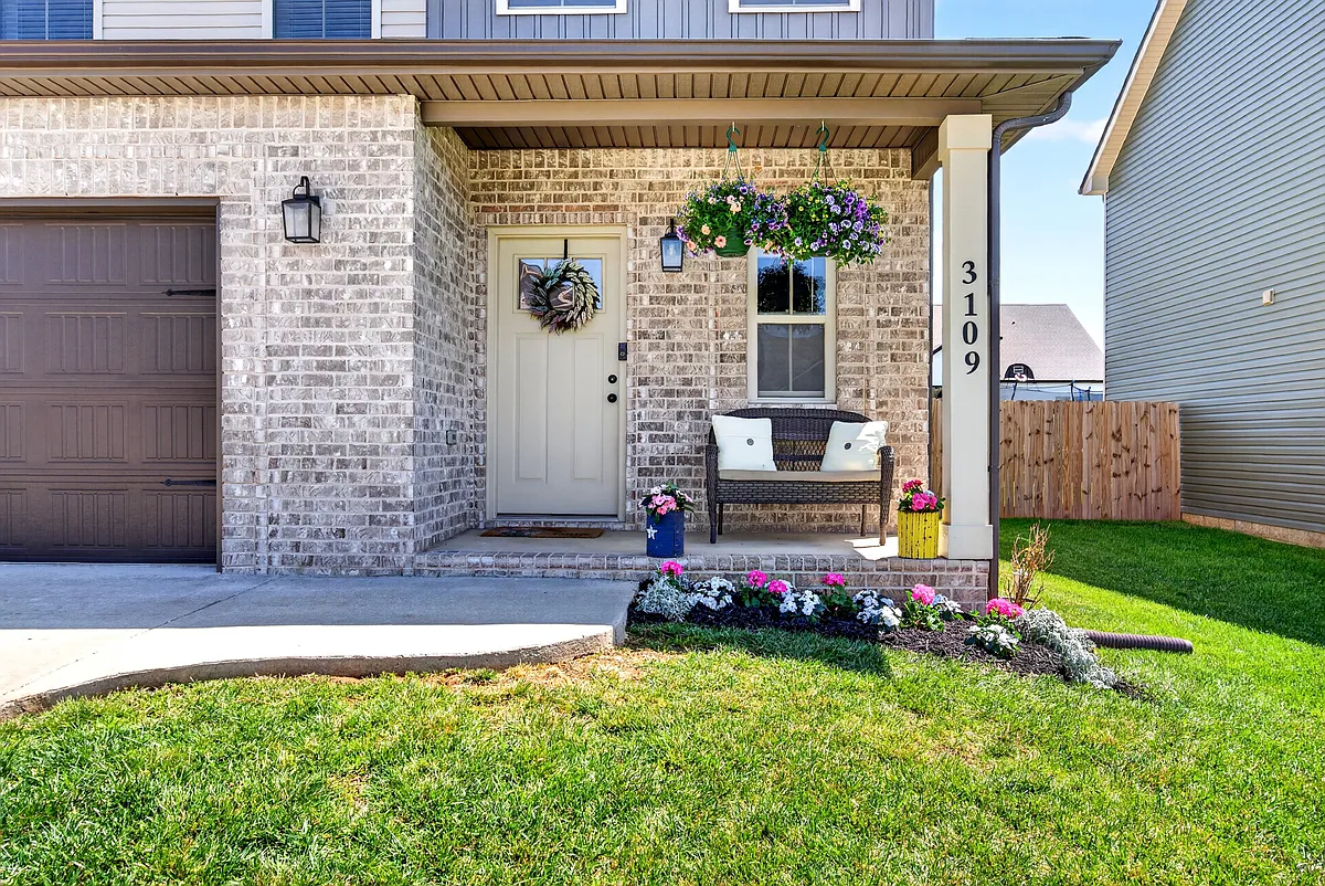 Building Photo - 3109 Barnwell Dr