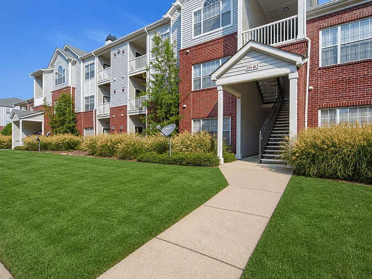 Enclave at Wolfchase — Photo 20