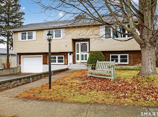 141 Capstan Avenue, Groton, CT 06355