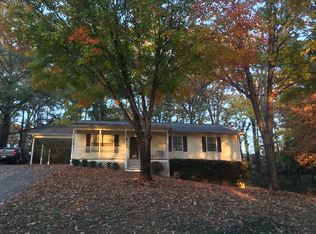 3325 Edgewater Ter, Gainesville, GA 30501