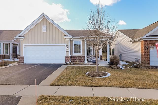 1st image of 2892 Stoney Creek Dr