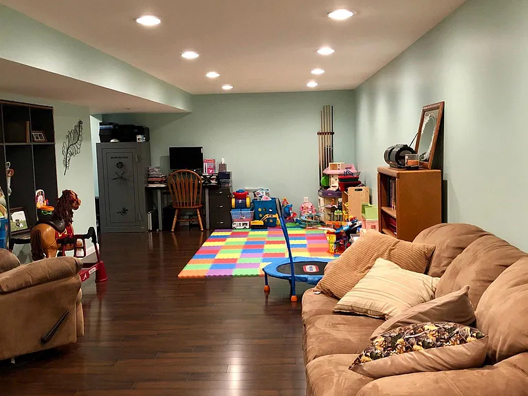 71 Harrison Ave — Photo 18
