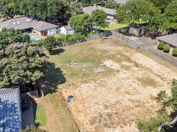 551 Arbor Brook Ln, Coppell, TX 75019