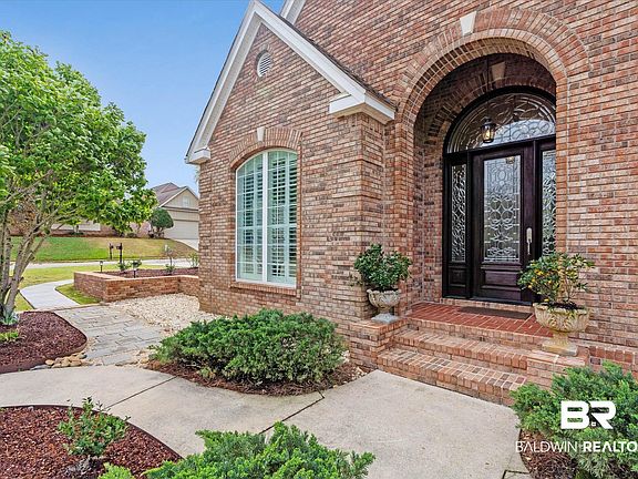 4th image of 126 Pinnacle Ct