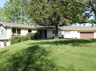 16790 Flynn Rd, Three Oaks, MI 49128