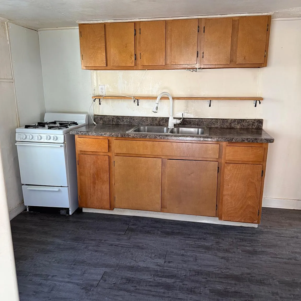 2 bed, 800 sqft, $1,200 — Photo 3