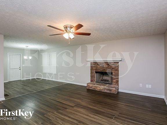 2nd image of 103 N Windsor Ln