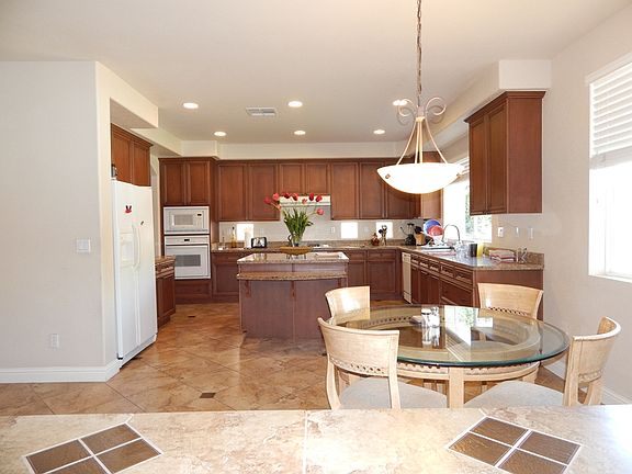 4th image of 10640 Porta Romana Ct