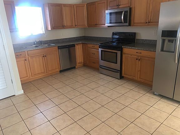 4th image of 66 Apple Tree Ln Unit 32