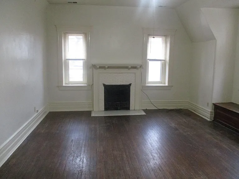 1365 S 3rd St — Photo 9