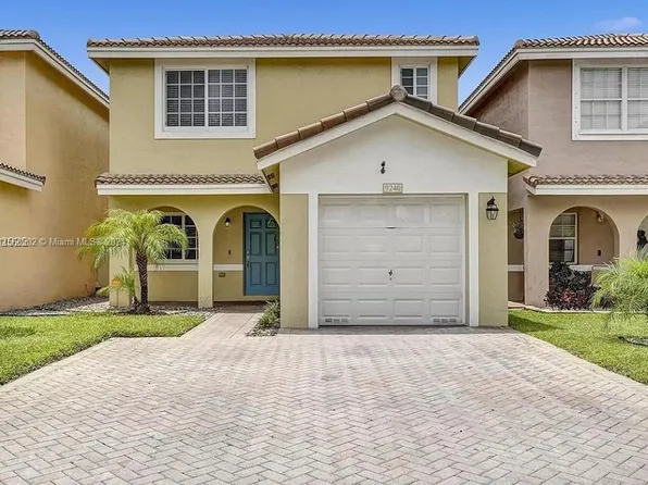 9240 NW 55th St, Sunrise, FL 33351
