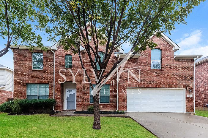 1st image of 1025 Lindstrom Dr