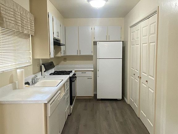 4th image of 3418 Willis Dr
