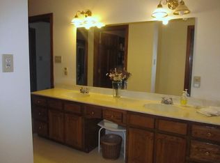 200 Wild Cherry Dr, Apex, NC 27523