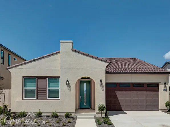 2448 N Harken Way, Clovis, CA 93619