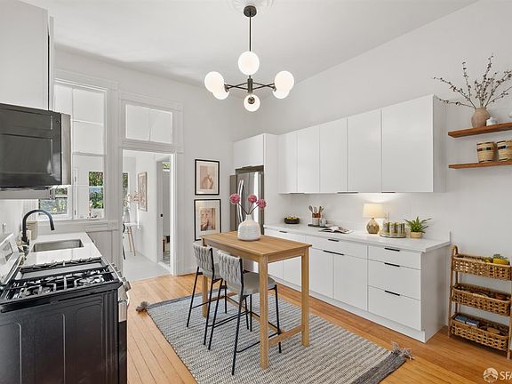 5th image of 1132 Noe St