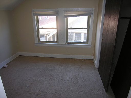 5th image of 783 Clinton Springs Ave Unit 3