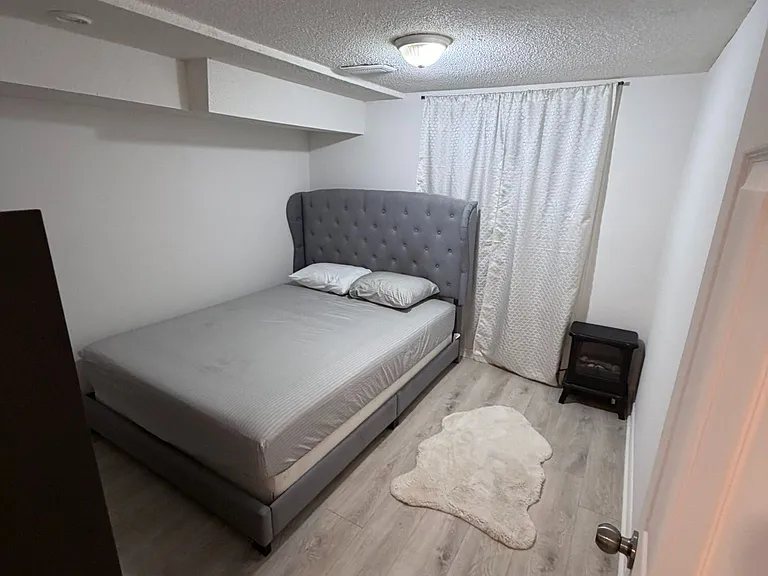 52 Marchwood Cres #BASEMENT — Photo 6