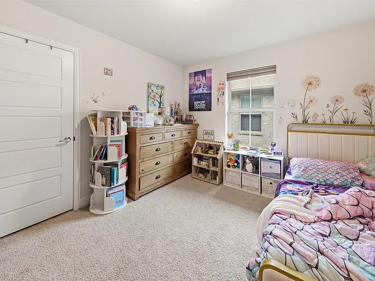 490 Terra Vista Cir — Photo 17