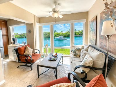 9 Colonial Club Drive #202, Boynton Beach, FL, 33435
