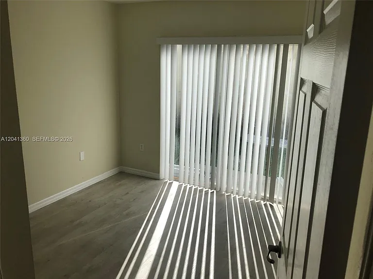 25823 SW 128th Ct — Photo 4