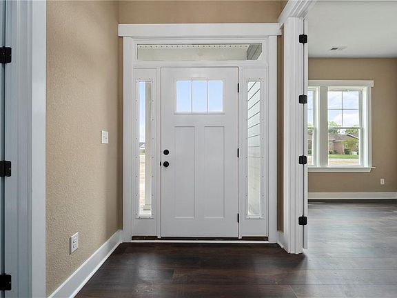 5th image of 4115 Colbourn Dr