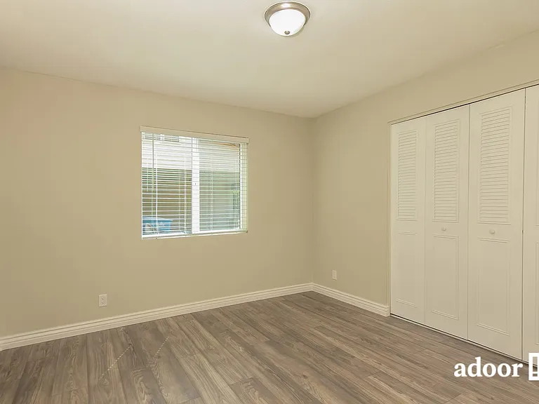 4112 W Gardenia Dr — Photo 11