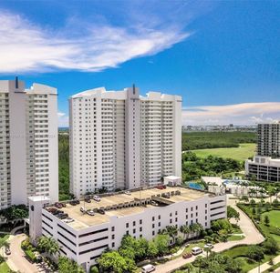 14951 Royal Oaks Ln APT 2204, North Miami, FL, 33181
