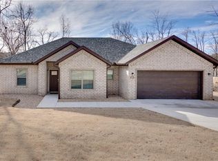 50 Overton Dr, Bella Vista, AR 72714