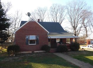 909 Westview Dr, Lynchburg, VA 24502