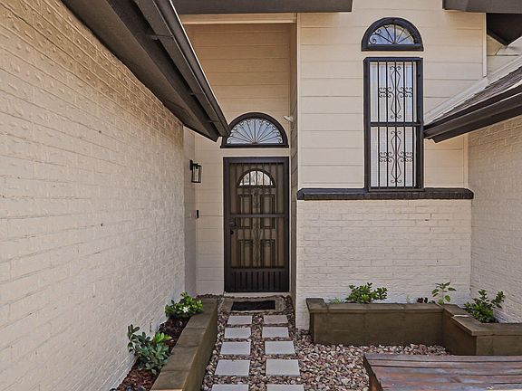 5th image of 10917 Whitehall Dr