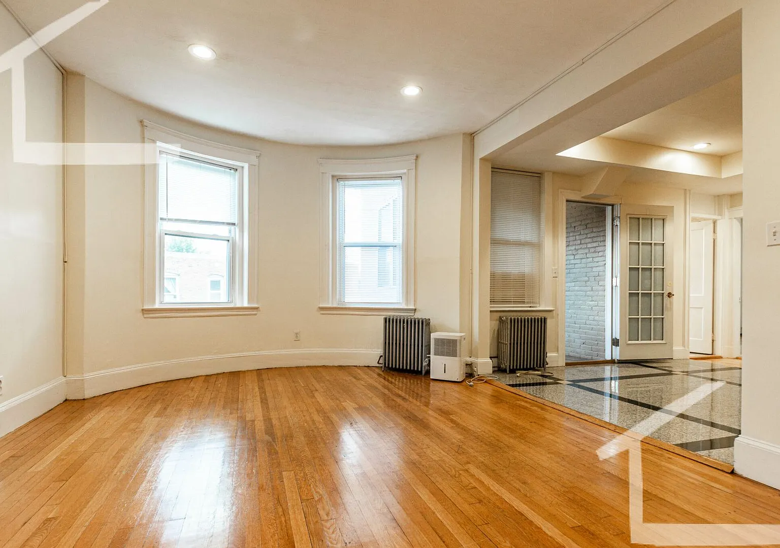 55 Babcock St #6F Brookline MA 02446 — Photo 1