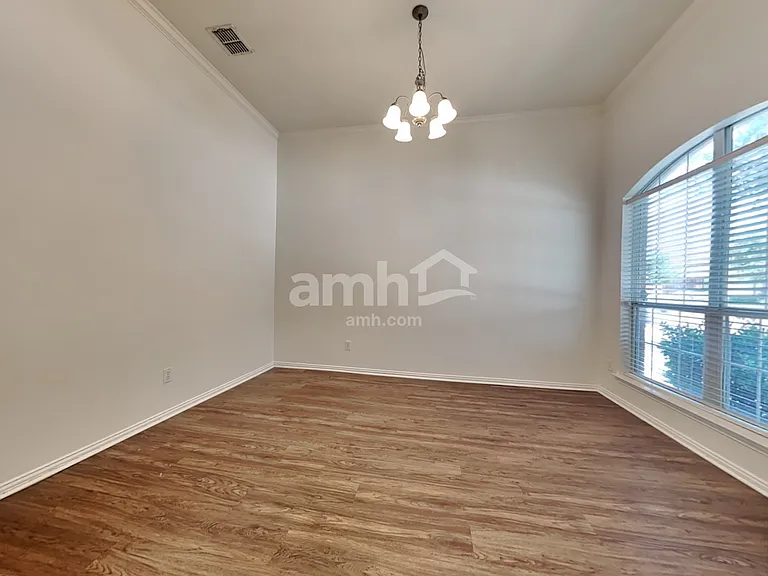 2709 Evening Mist Dr — Photo 7