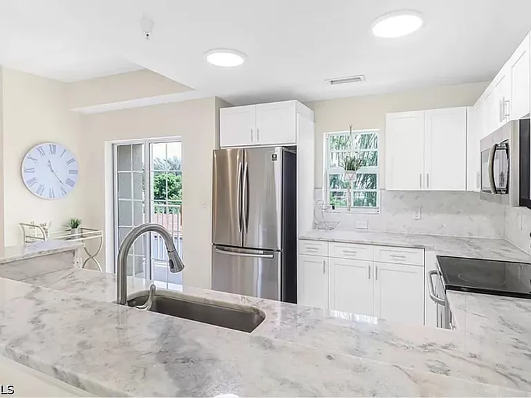 4450 Botanical Place Cir #6 — Photo 2