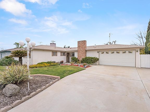 3rd image of 2032 Fairmont Drive