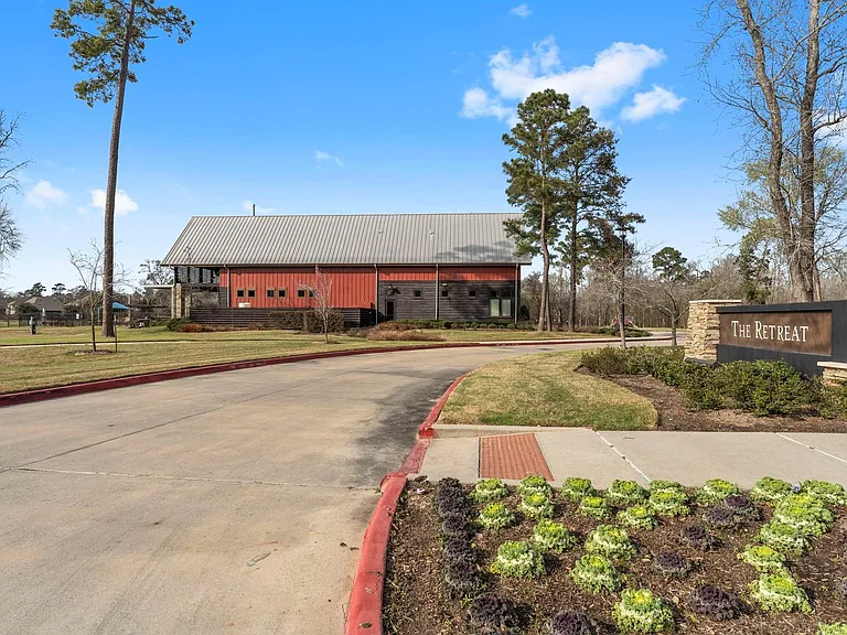 8211 Chartres Wind Dr — Photo 44