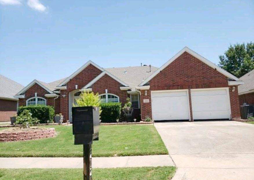 1st image of 2212 Richmond Cir