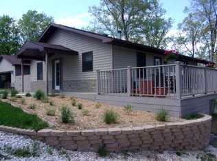 18499 Ward Kennedy Ln, Rushville, IL 62681