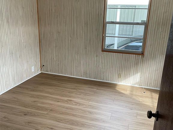 5th image of 5240 SW 24th Avenue