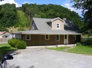 6806 Bates Airfield Rd, Wise, VA 24293