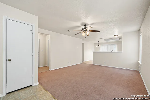 134 Cindy Lou Dr — Photo 10