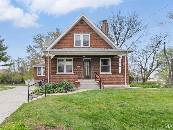 3836 Raymond Ave, Bridgeton, MO 63044