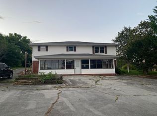 972 Kensington Rd, Chickamauga, GA 30707