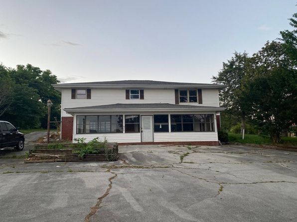 972 Kensington Rd